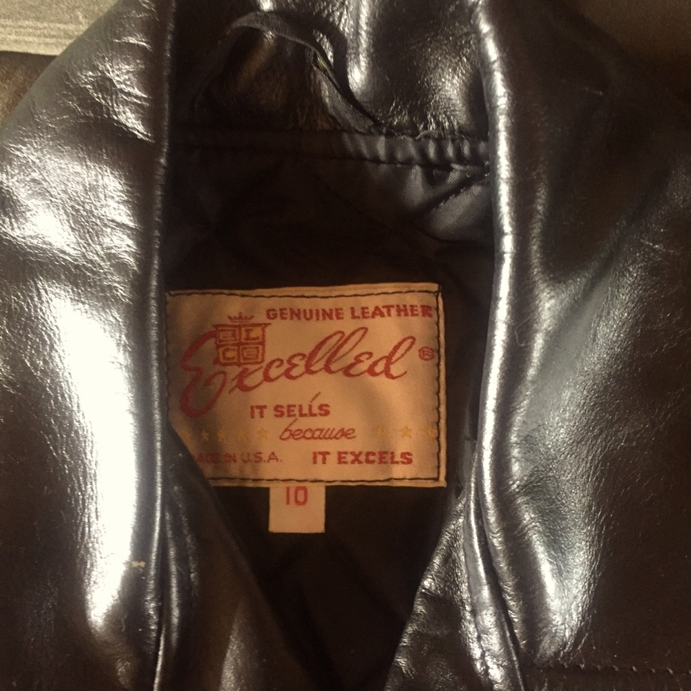 Women’s leather motorcycle type jacket